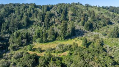 5-11-15-Potrero-Trail-LR - © Compass Realty 2025